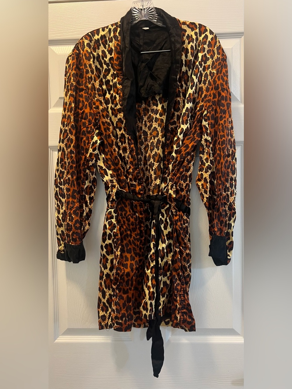 Vintage Sears The Men's Store Leopard Satin Smoking Jacket Robe, Size 38/40.